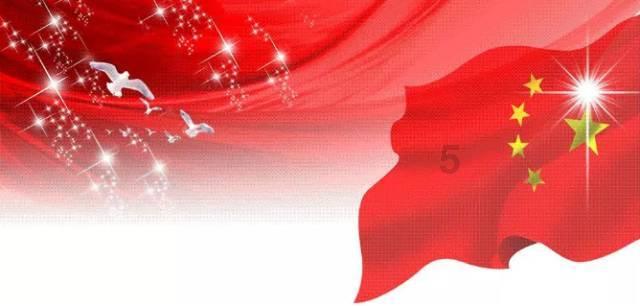 居民楼楼道起火冒烟，兄妹三人教科书式自救。网友：妹妹还不忘抱着小狗